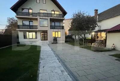 Casa spa?ioasa de inchiriat ideala pentru locuin?a de familie sau birou!