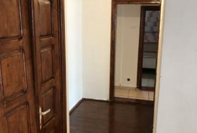 Apartament 3 camere decomandat – 65 mp – Zona 9 Mai, str. Săvinești – Târgu Jiu