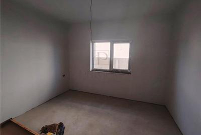 Duplex pe plan - zona Plopi - toate utilitatile - 7