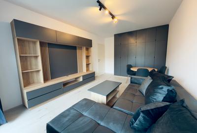 Apartament cu 2 camere decomandat, mobilat în Tractorul