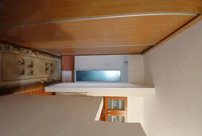 Apartament cu 2 camere în Petrila