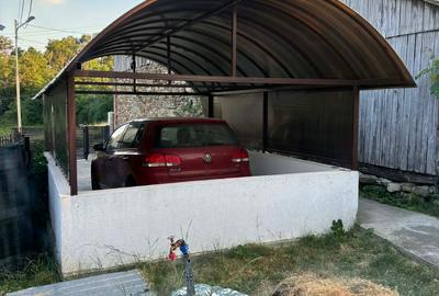 Casă cu 4 camere în Central - 2