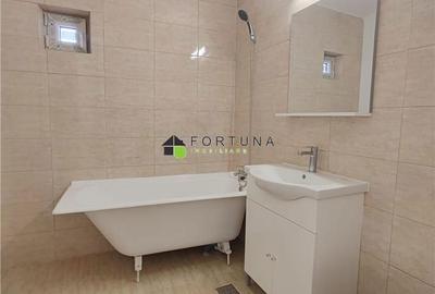 Casă cu 3 camere cu Canalizare în Florilor - 6