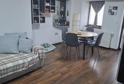 Apartament cu 3 camere decomandat în Central - 8