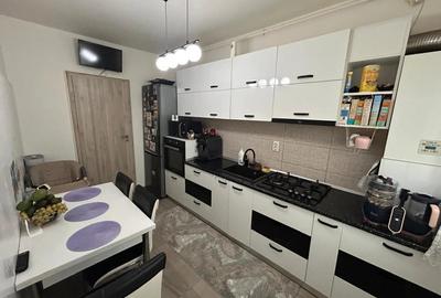 De vanzare apartament doua camere mobilat si utilat - 3