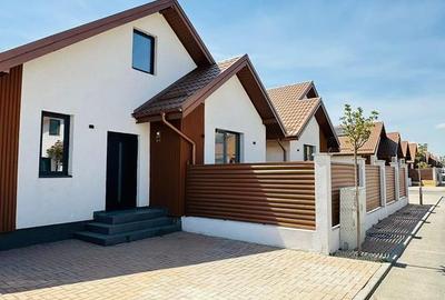 Casă cu 4 camere cu Teren 295 Mp în Central