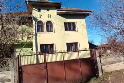 Casă cu 3 camere în Lunca Banului - 2