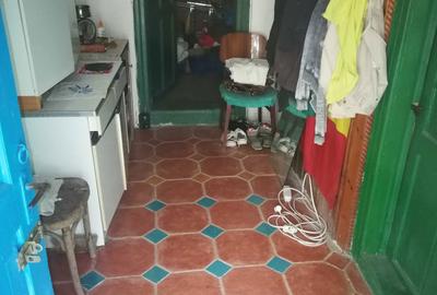 Casă cu 3 camere în Gurbănești