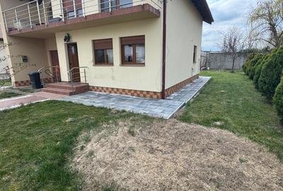 Casă cu 4 camere cu Canalizare în Ciarda Roșie - 2