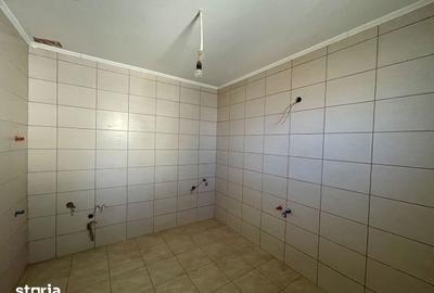 Casă cu 3 camere cu Teren 3500 Mp în Vicovu de Sus - 8