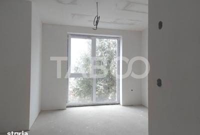 Apartament cu 4 camere decomandat în Central - 2