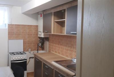 Garsonieră decomandată în Central - 4