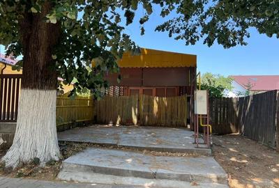 Spațiu comercial, de 76 mp, în Central - 4