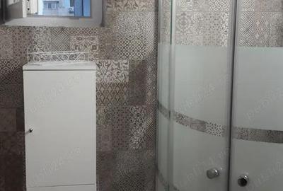 Apartament cu 3 camere decomandat în Central - 1