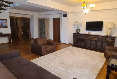 Descriere Duplex de Lux de Închiriat  Mamaia, Zona Butoaie 1200 euro - 2