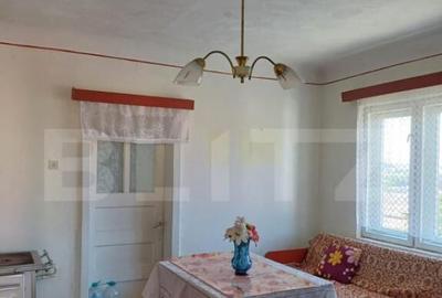 Casa de vanzare, cu 3 camere, 85 mp, 151 mp teren, zona cent - 8
