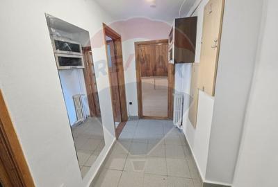 Garsoniera de vanzare in zona ultracentrala Bacau Garsoniera de vanzare in zona ultracentrala Bacau - 3