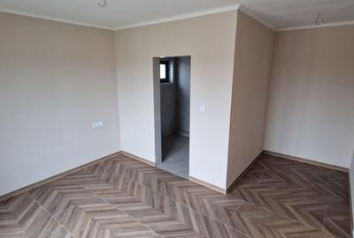 Casă cu 3 camere decomandat cu Canalizare în Agigea - 2