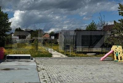 Casă cu 8 camere cu Teren 2300 Mp în Rădăuți - 4