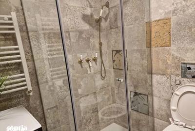 Apartament cu 4 camere în Central - 3