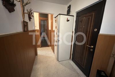 Apartament 2 camere etaj 3 complet mobilat si utilat Zona Plopului - 11