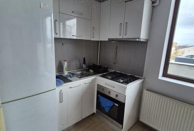 Apartament cu 2 camere semidecomandat, mobilat în Băneasa - 6