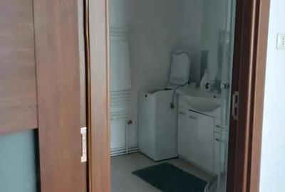 Casă cu 3 camere în Central - 2