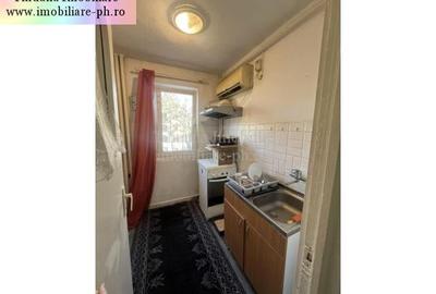 Apartament 3 camere de vanzare: Vest-(str.Persani),etajul 2 - 4