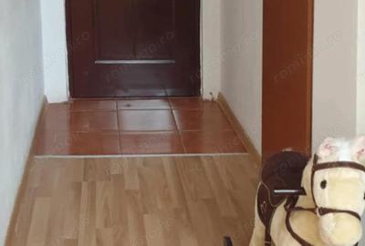 Apartament cu 2 camere decomandat în Micro 15