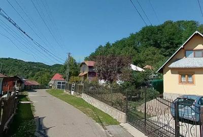 Casă cu 3 camere cu Teren 3410 Mp în Aluniș - 11