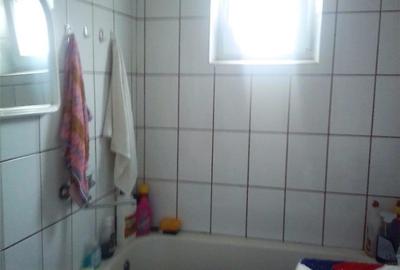 Apartament cu 3 camere semidecomandat în Broșteni - 8