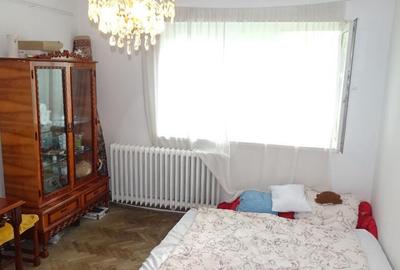 Vand apartament cu 2 camere in Deva, zona ultracentrala (Piata), 49 mp - 1