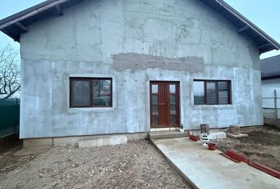 Casă cu 3 camere în Central - 2