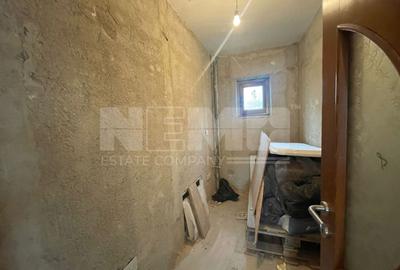 Casă individuală cu 9 camere cu Canalizare în Burla - 34