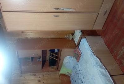 Camera de inchiriat la curte - 3