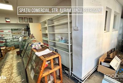 Spațiu comercial, de 54 mp, în Petros - 5