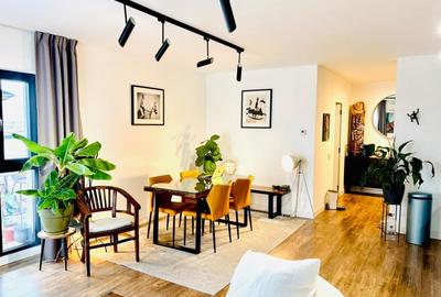 Apartament cu 3 camere semidecomandat, mobilat în Pajura - 1