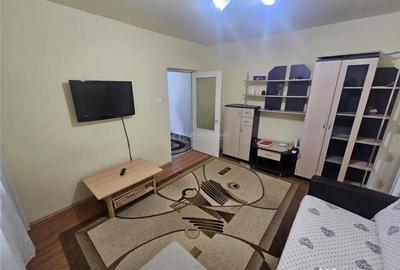 Apartament cu 2 camere semidecomandat, mobilat în Micro II - 16