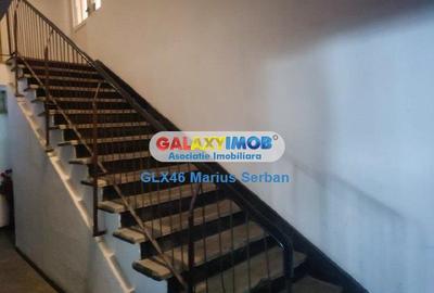 Apartament cu 4 camere decomandat în Micro 3 - 3