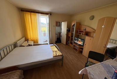 Garsonieră decomandată în Central - 1