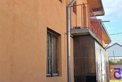 Casă cu Teren 270 Mp în Rahova - 2