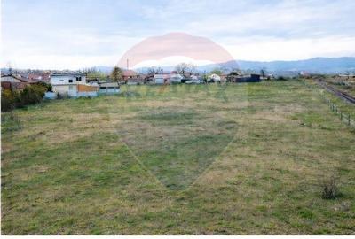 Teren Construcții intravilan de 6200 mp, în Central - 3