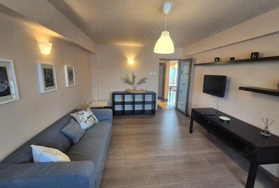 Apartament cu 3 camere decomandat în Micro IV - 14