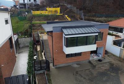 Casa individuala, 230mp utili, 5 dormitoare, 750mp teren, zona Vivo - 4