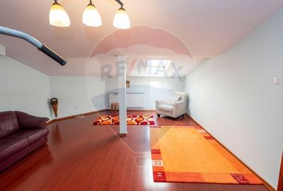 Casa 5 camere + spatiu comercial  zona centrala - 13