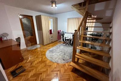 Casa spa?ioasa, aproape de centru, intr-o zona excelenta din Sebe? - 19