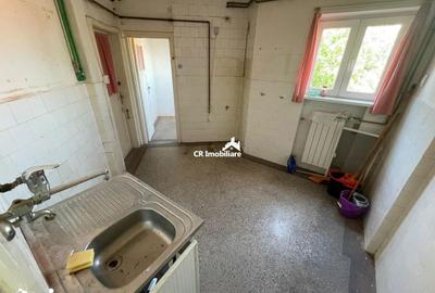 Apartament cu 4 camere semidecomandat în Victoriei - 9