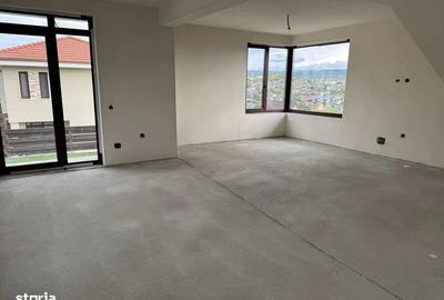 Casă cu 4 camere cu Teren 350 Mp în Central