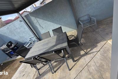 Casă cu 5 camere cu Teren 250 Mp în Central - 1