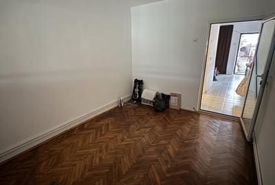 Casă individuală cu 3 camere cu Canalizare în Central - 11